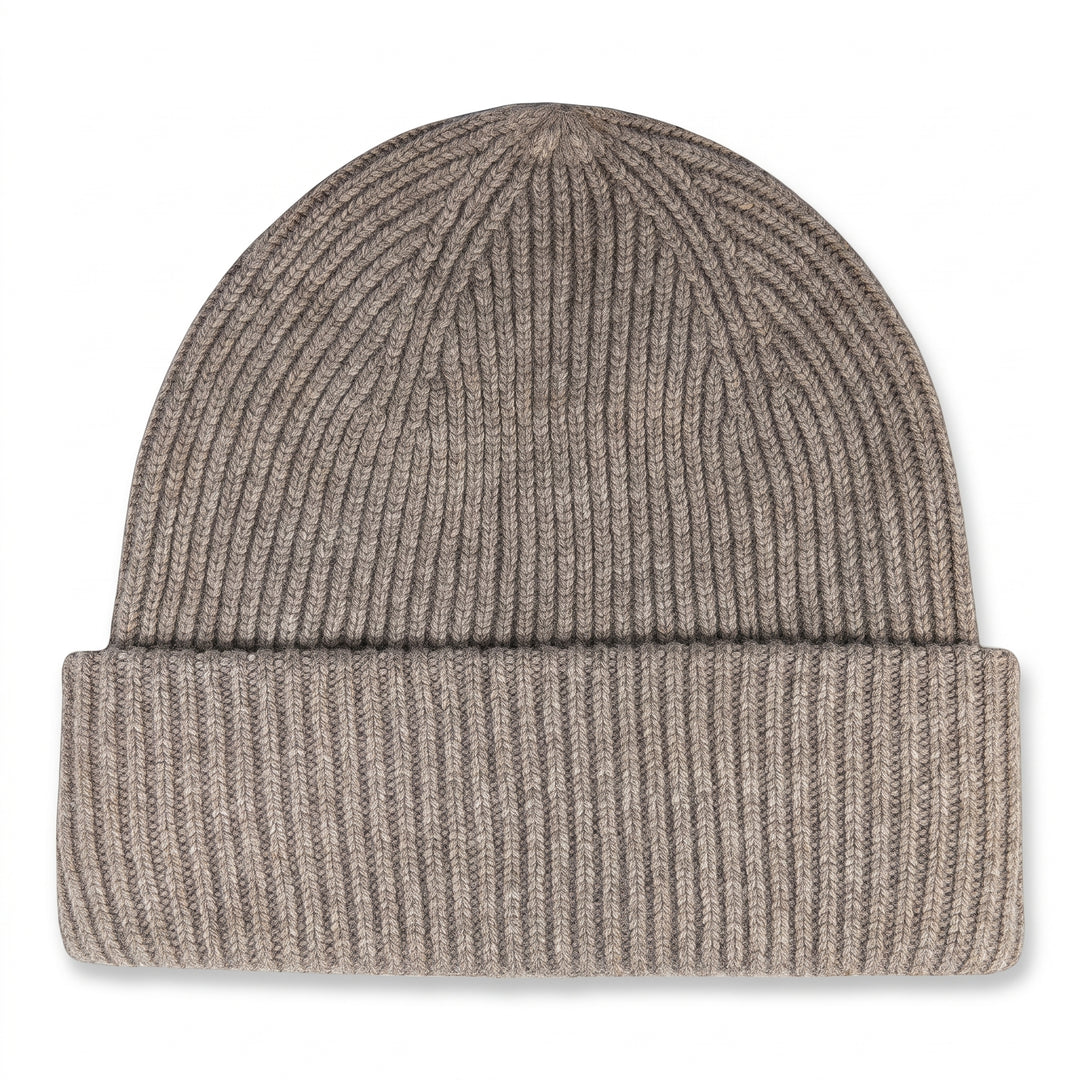 Strickmütze Mo in deep sand – Freisteller #farbe_deep-sand