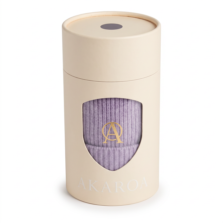 Strickmütze Mo in lavendel – in der Akaroa-Geschenkbox #farbe_lavendel