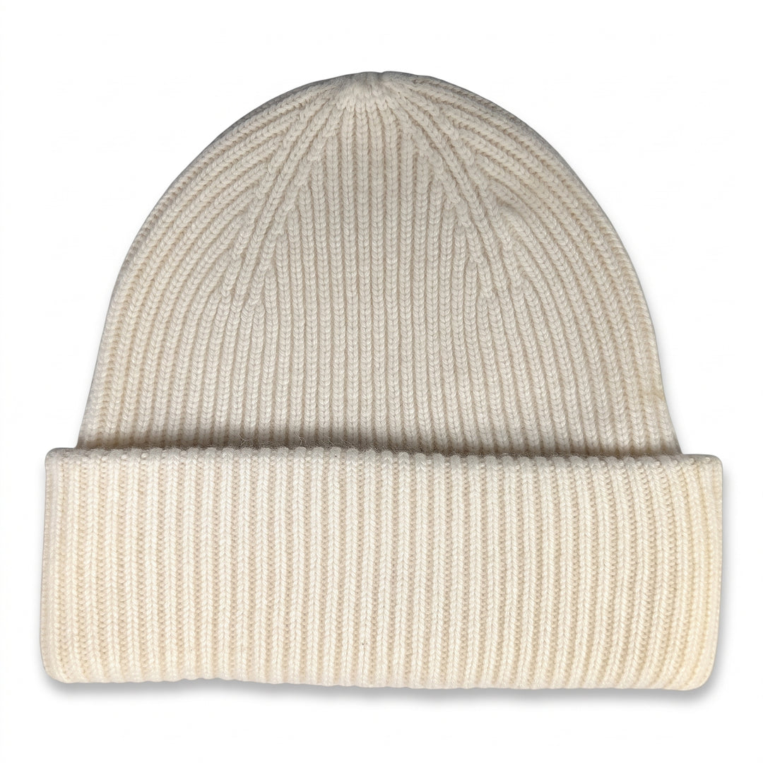 Strickmütze Mo in snow – Freisteller #farbe_snow